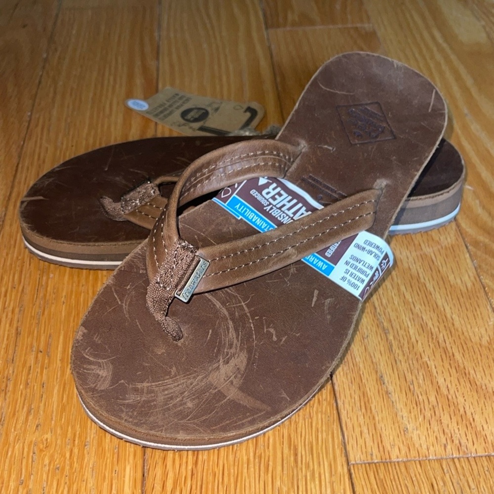 NWT Free Waters Chocolate Brown Leather Sandals